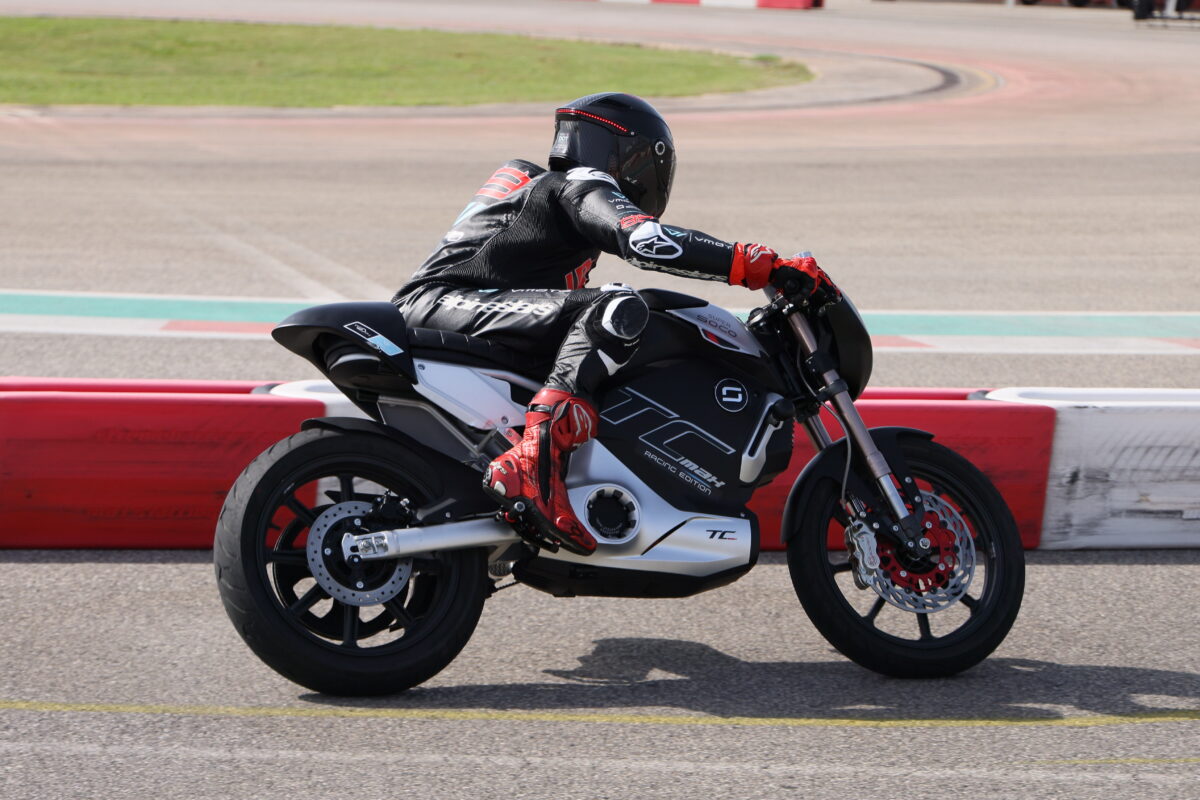 Vmoto Motorcycle - On-R - Image 13