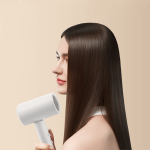 Xiaomi Compact Hair Dryer H101 with constant temperature protection
