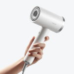 Xiaomi ionic hair dryer releasing negative ions for smoother hair